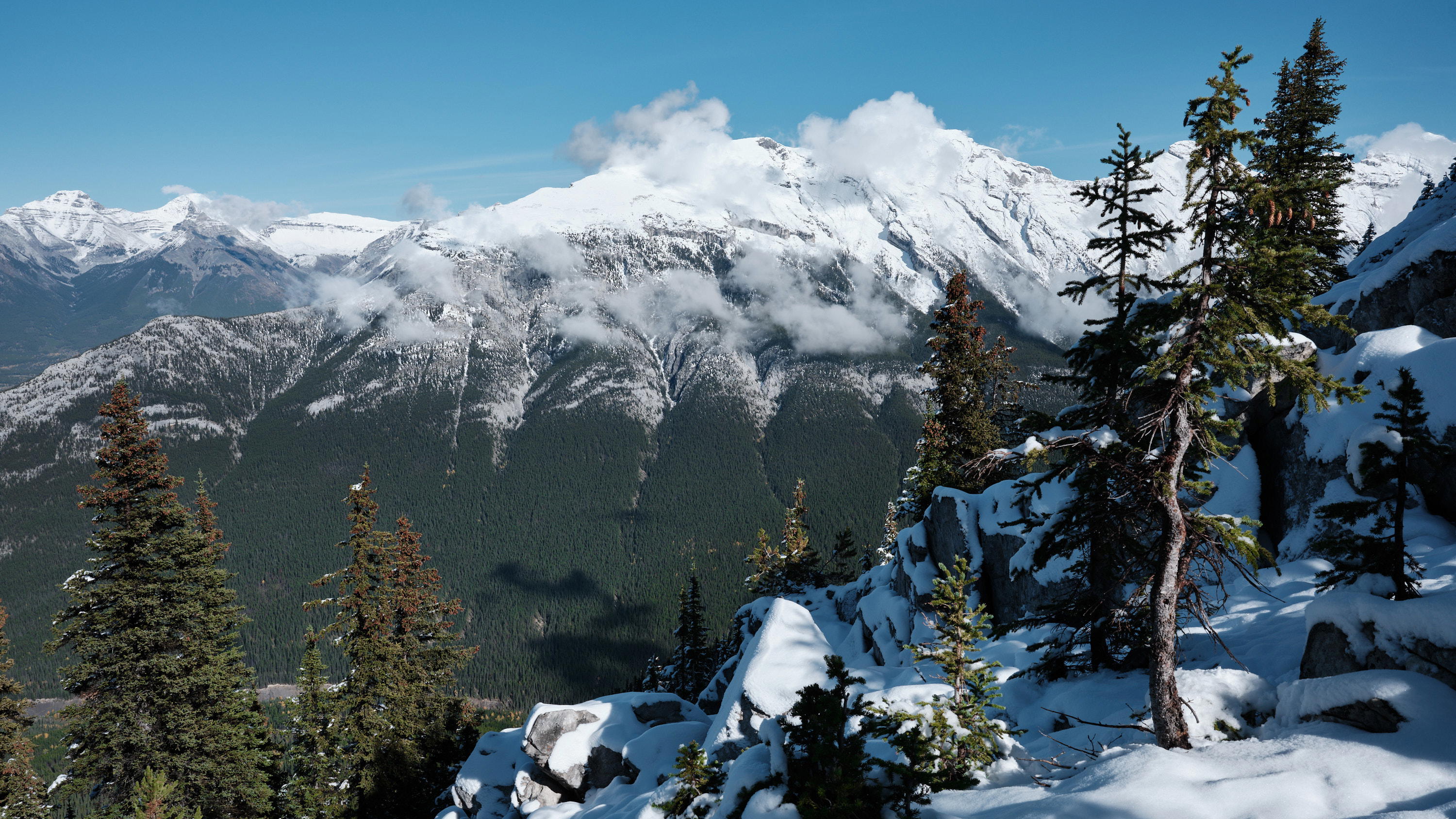 2023-10-01 14.29.48 Banff_3000px.jpg