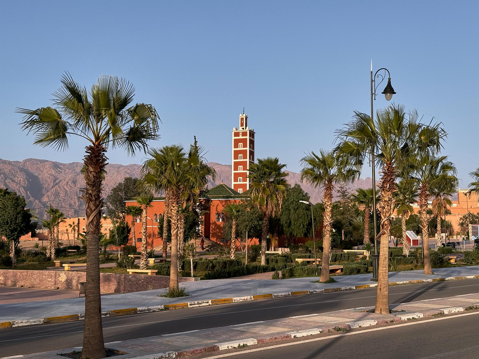 Image of a minaret in Tafraout