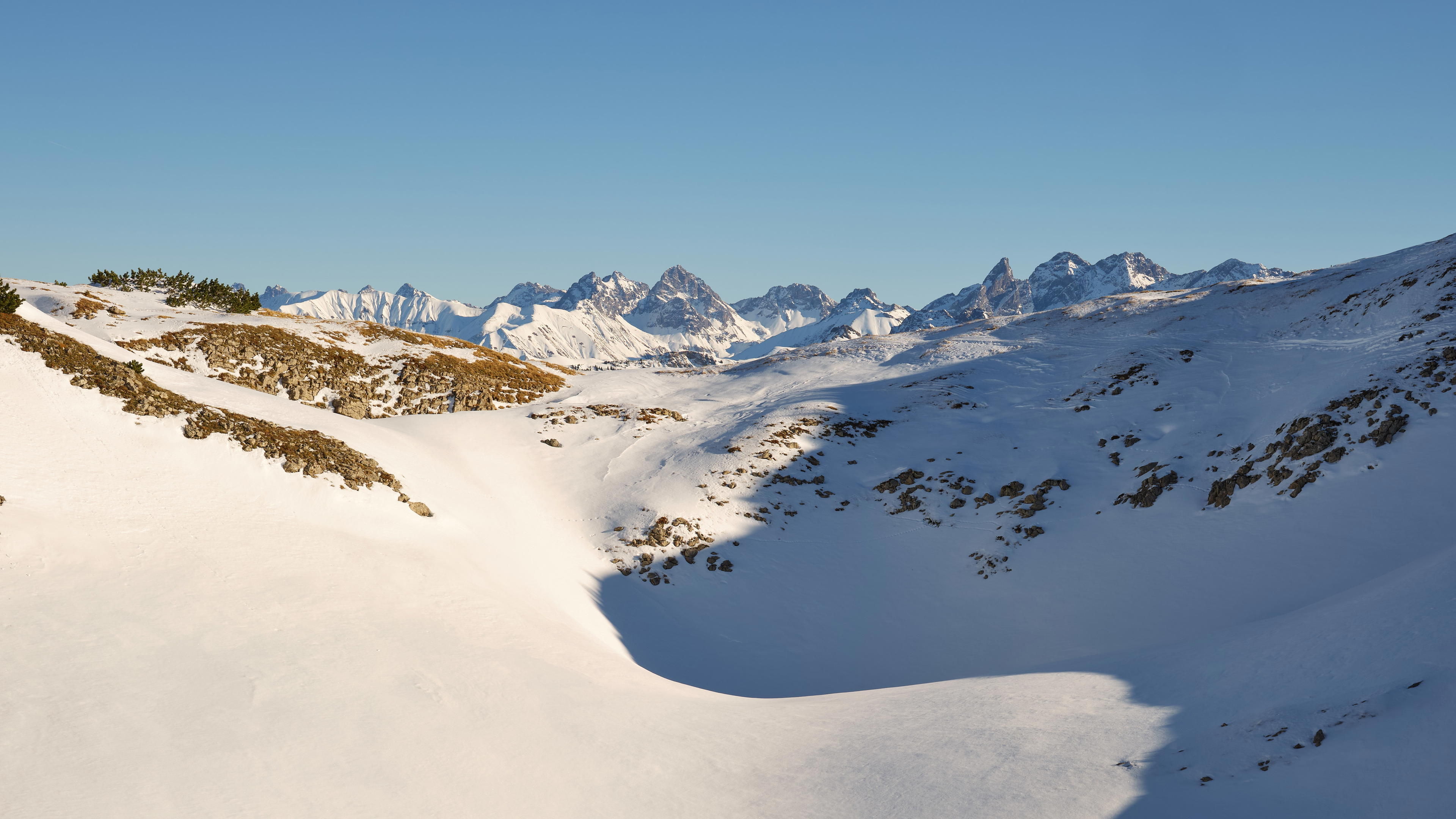 Image of snow capped mountains in the Allgäu region in Germany