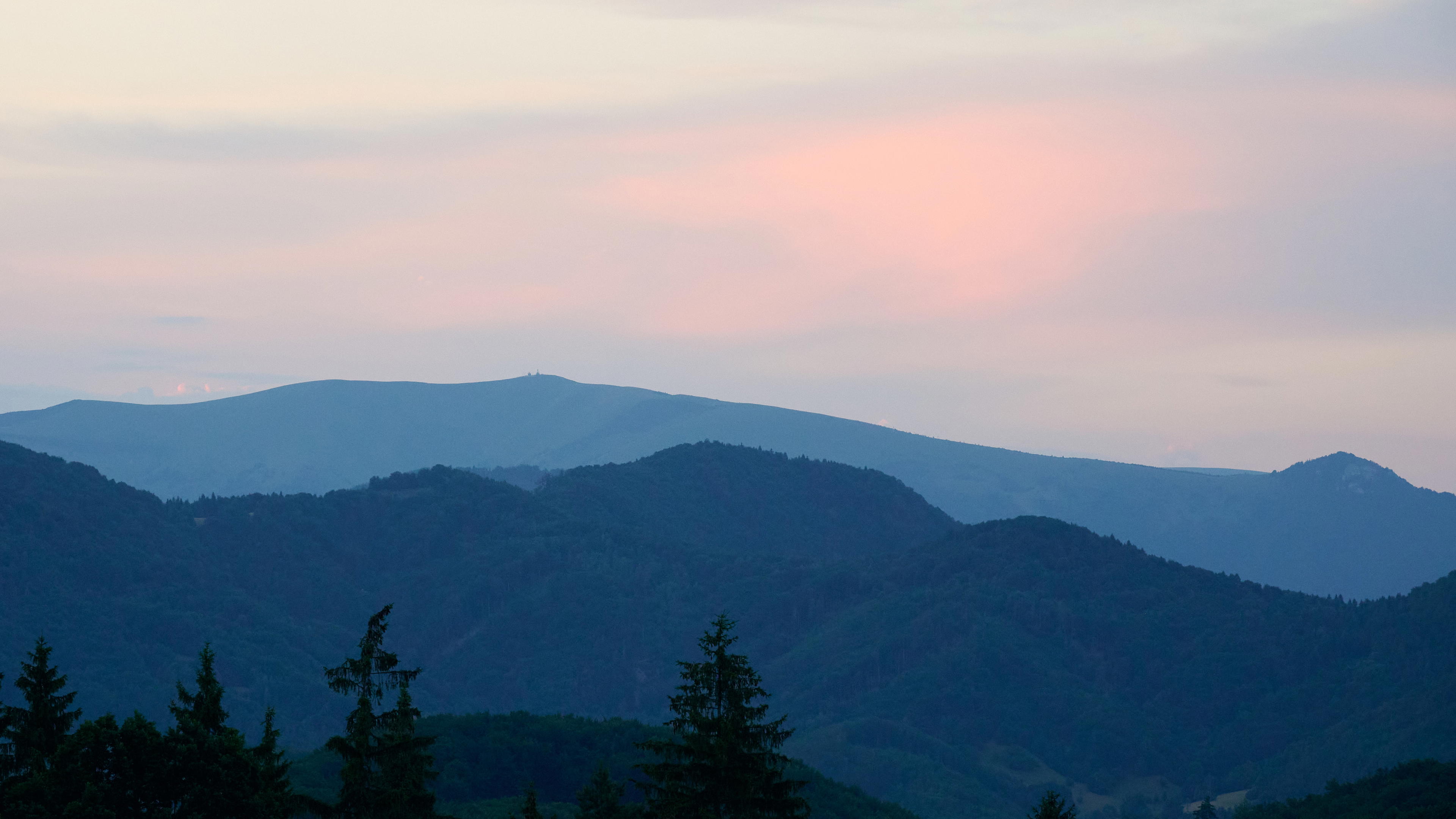 2025-07-14 20.40.57_Banska_4096.jpg