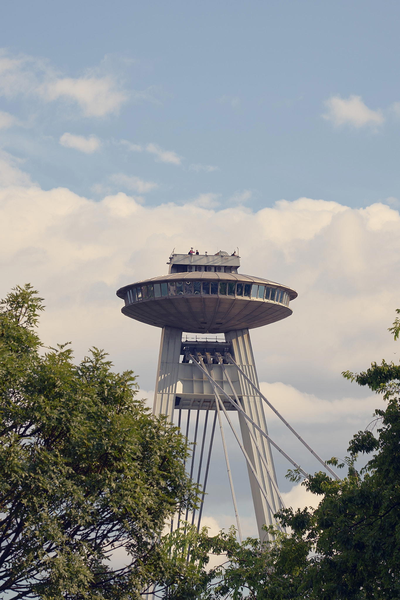 2025-07-17 18.03.54_Bratislava_2048.jpg