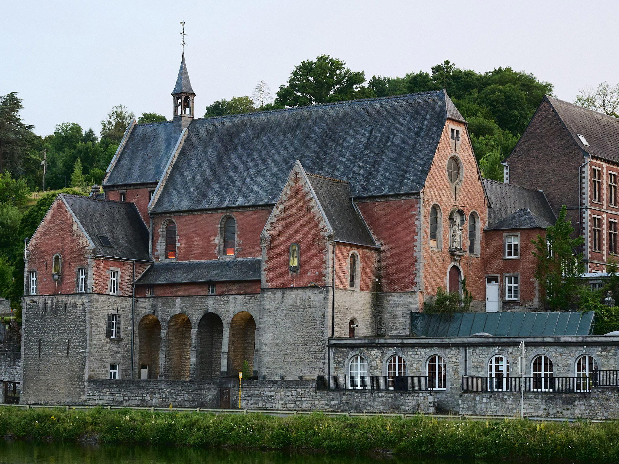 2025-06-25 20.53.20_Dinant_2048.jpg