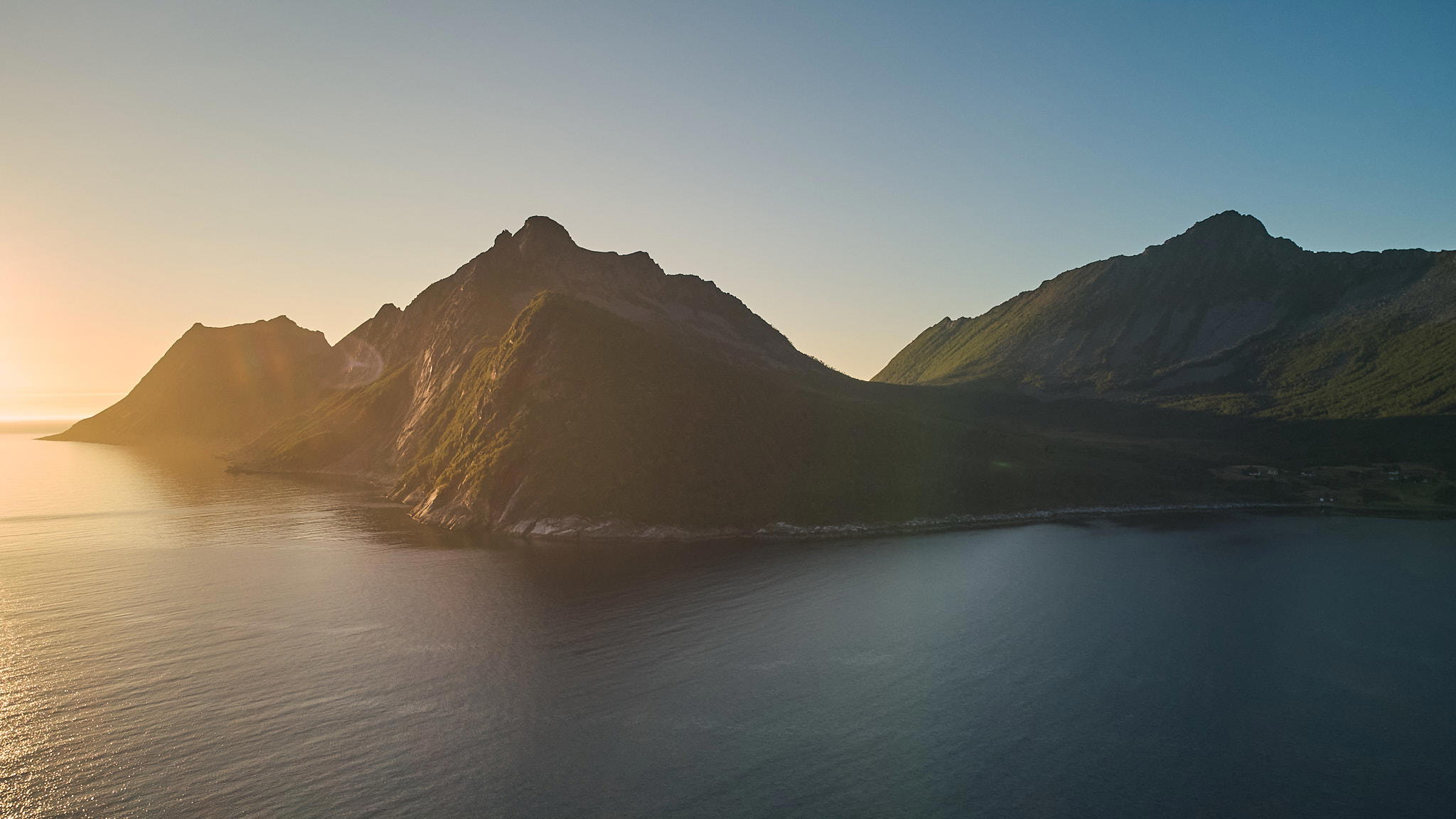 2025-09-06 18.58.37_Gryllefjord_2048.jpg