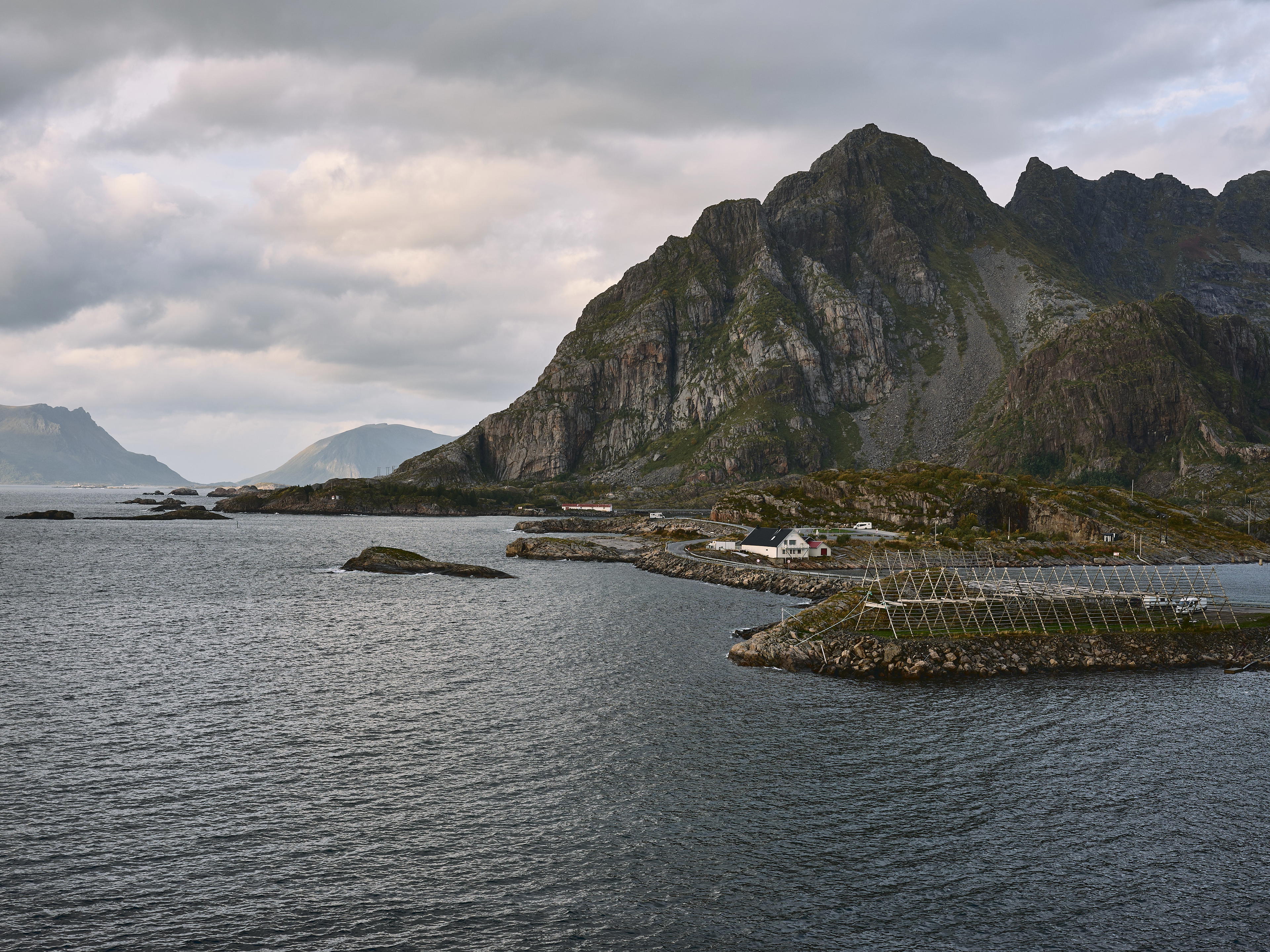 2025-09-25 16.41.24_Henningsvaer_4096.jpg