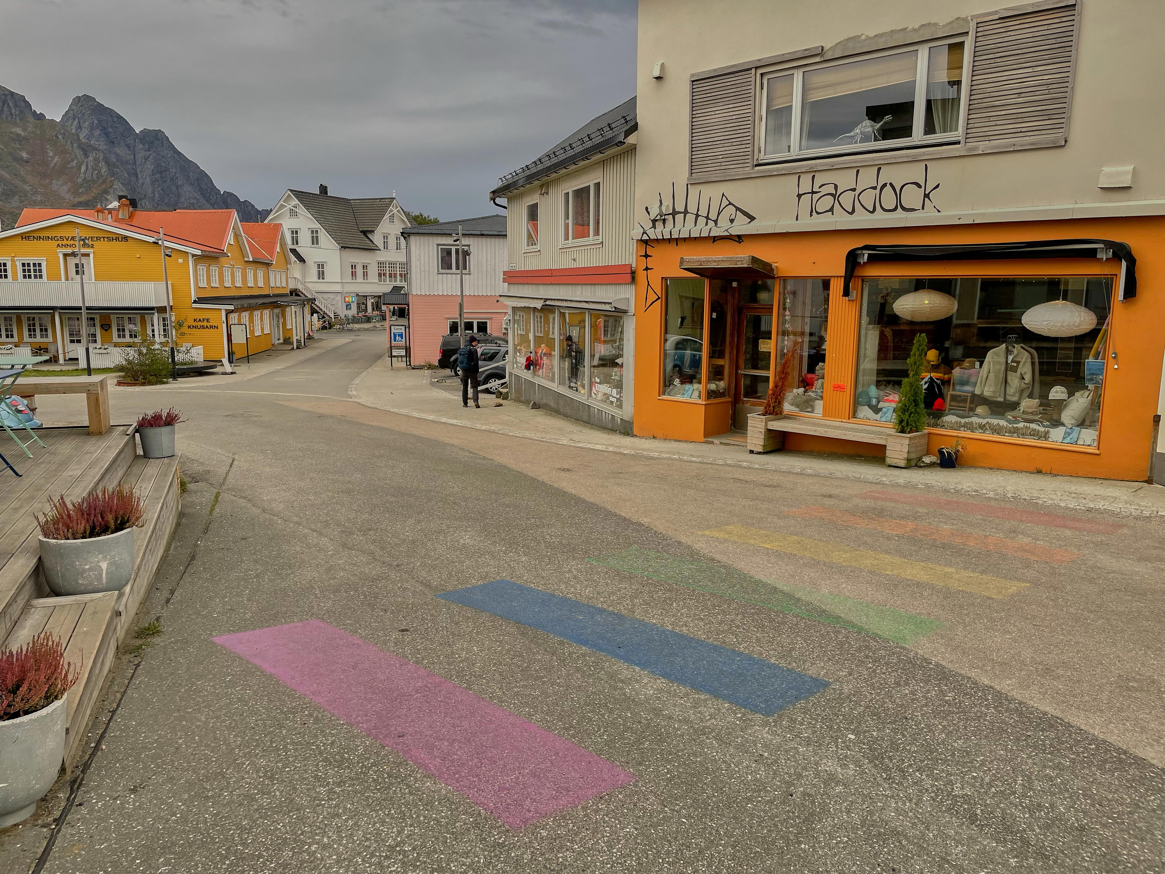 2025-10-05 16.35.34_Henningsvaer_4096.jpg