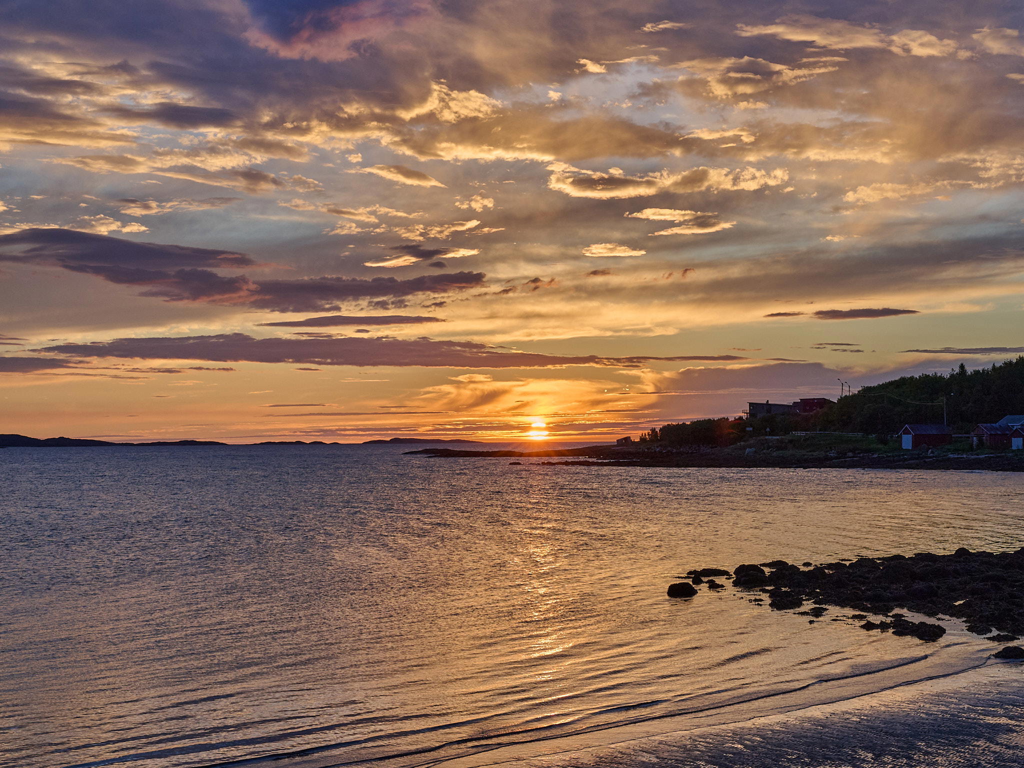 2025-09-07 19.54.44_Husfjellet_2048.jpg