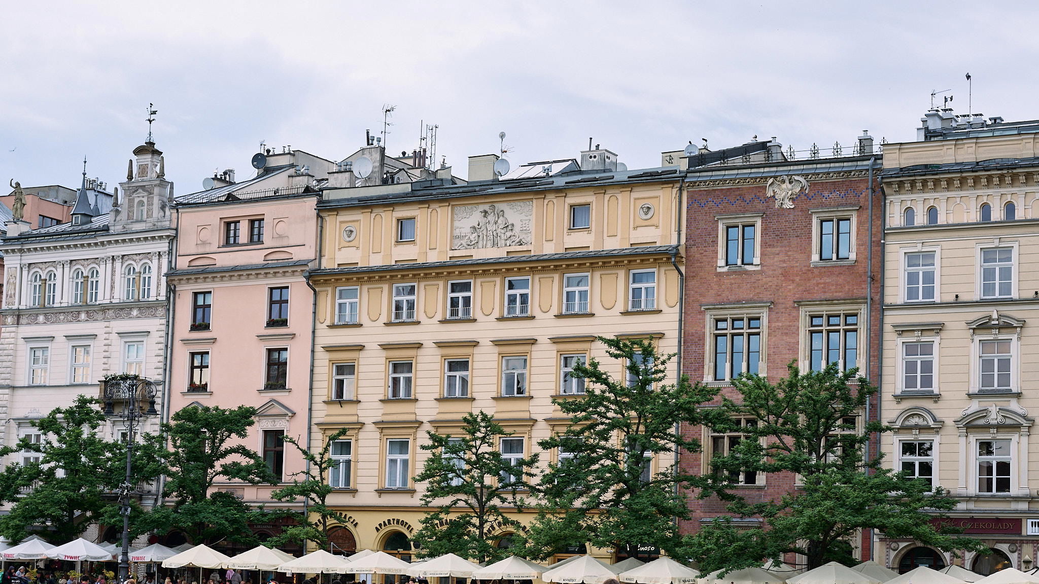 2025-07-10 18.23.56_Krakow_2048.jpg