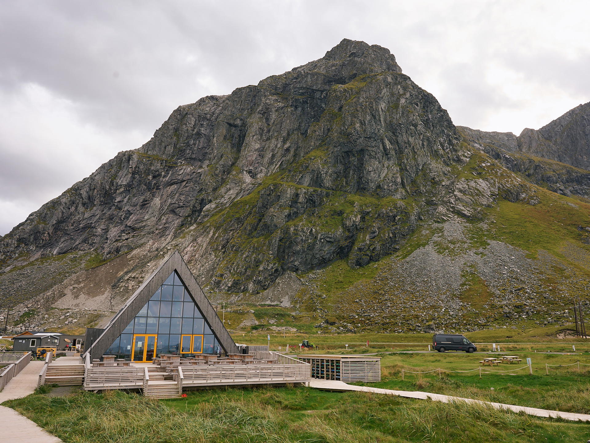 2025-09-26 14.35.49_Lofoten Beach Camp_2048.jpg