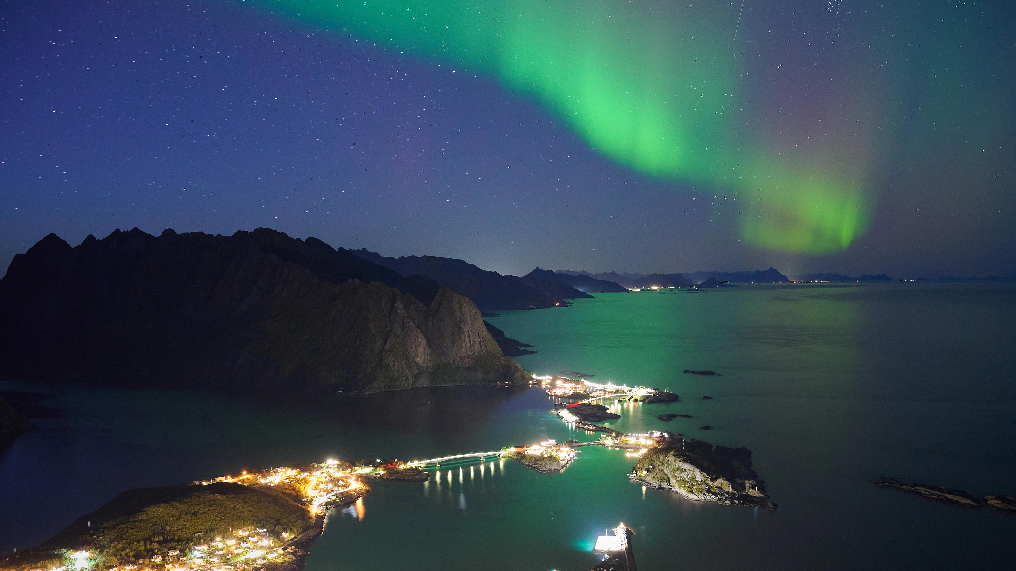 2025-09-27 21.13.00_Reine_4096.jpg