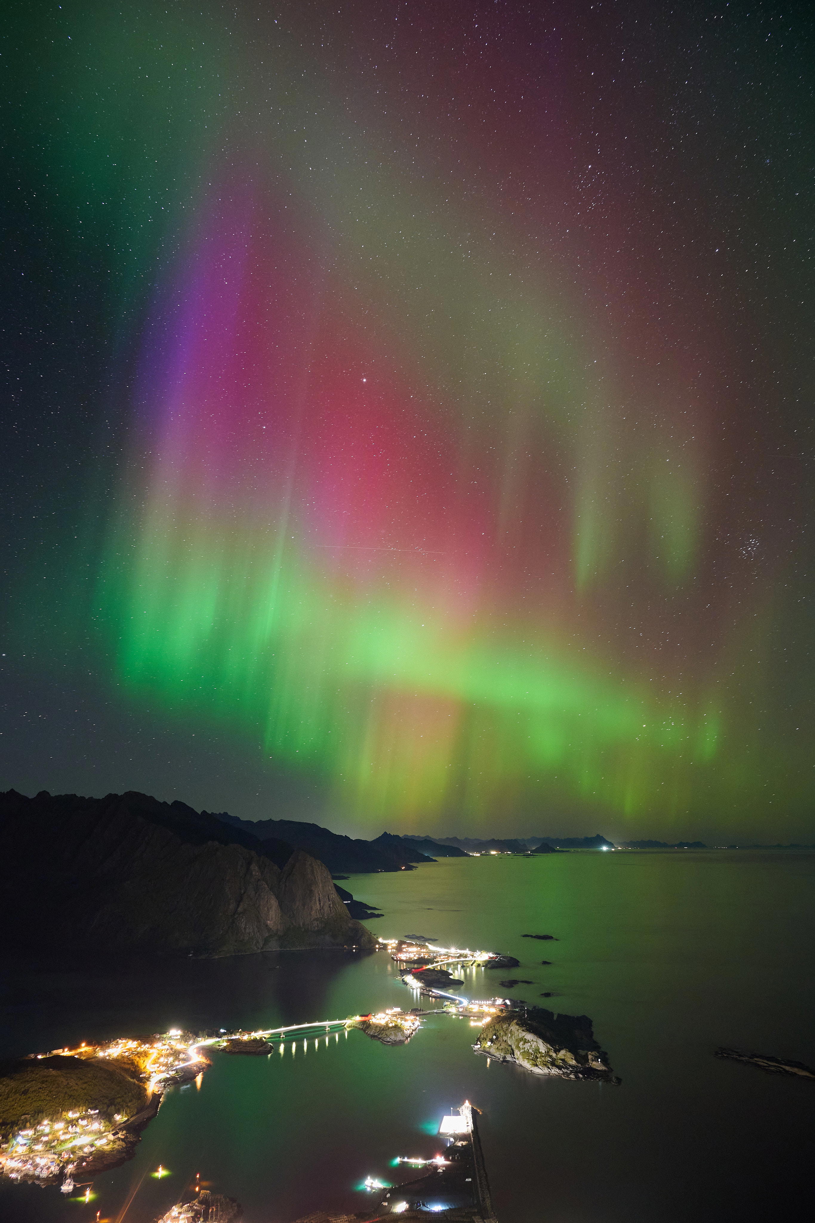 2025-09-27 21.48.59_Reine_4096.jpg