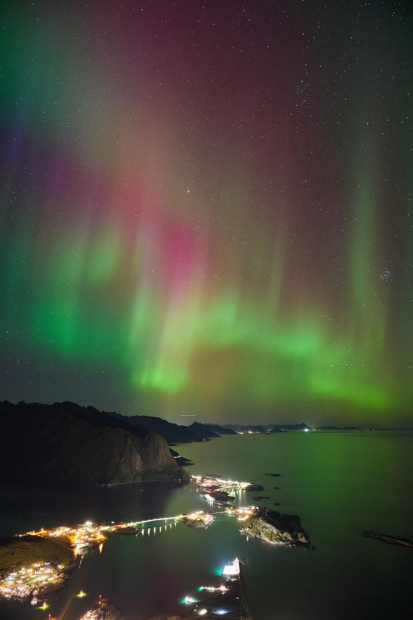 2025-09-27 21.51.57_Reine_2048.jpg