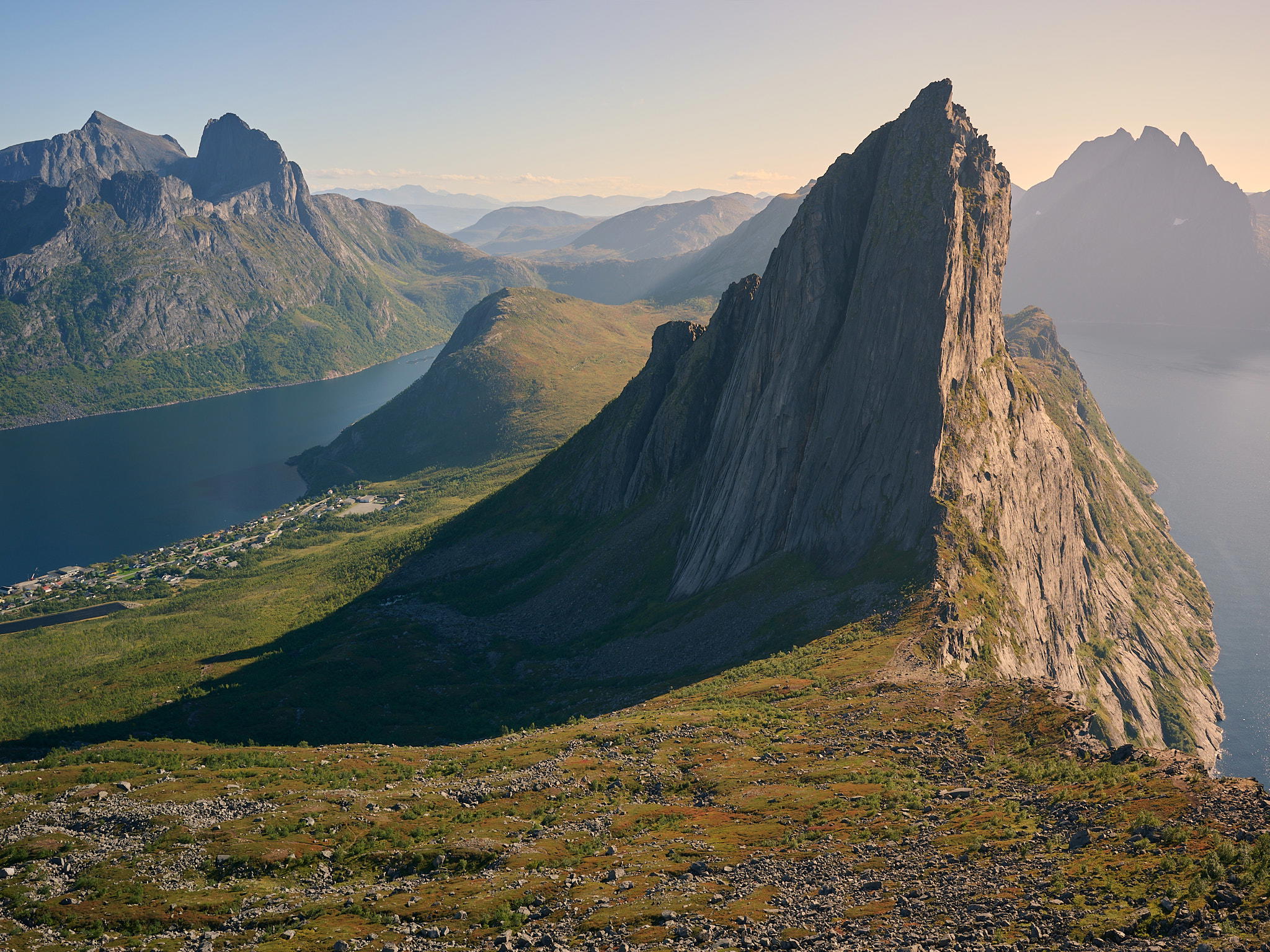 2025-09-09 13.06.31_Segla und Hesten_2048.jpg