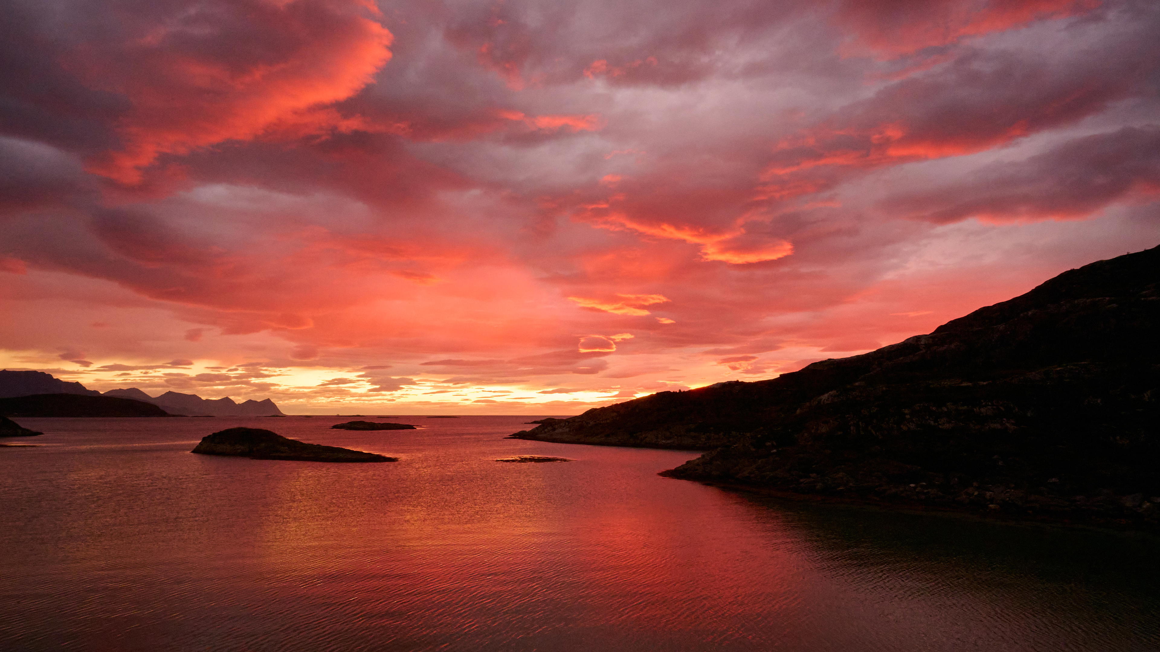 2025-09-12 19.47.48_Somaroy_4096.jpg