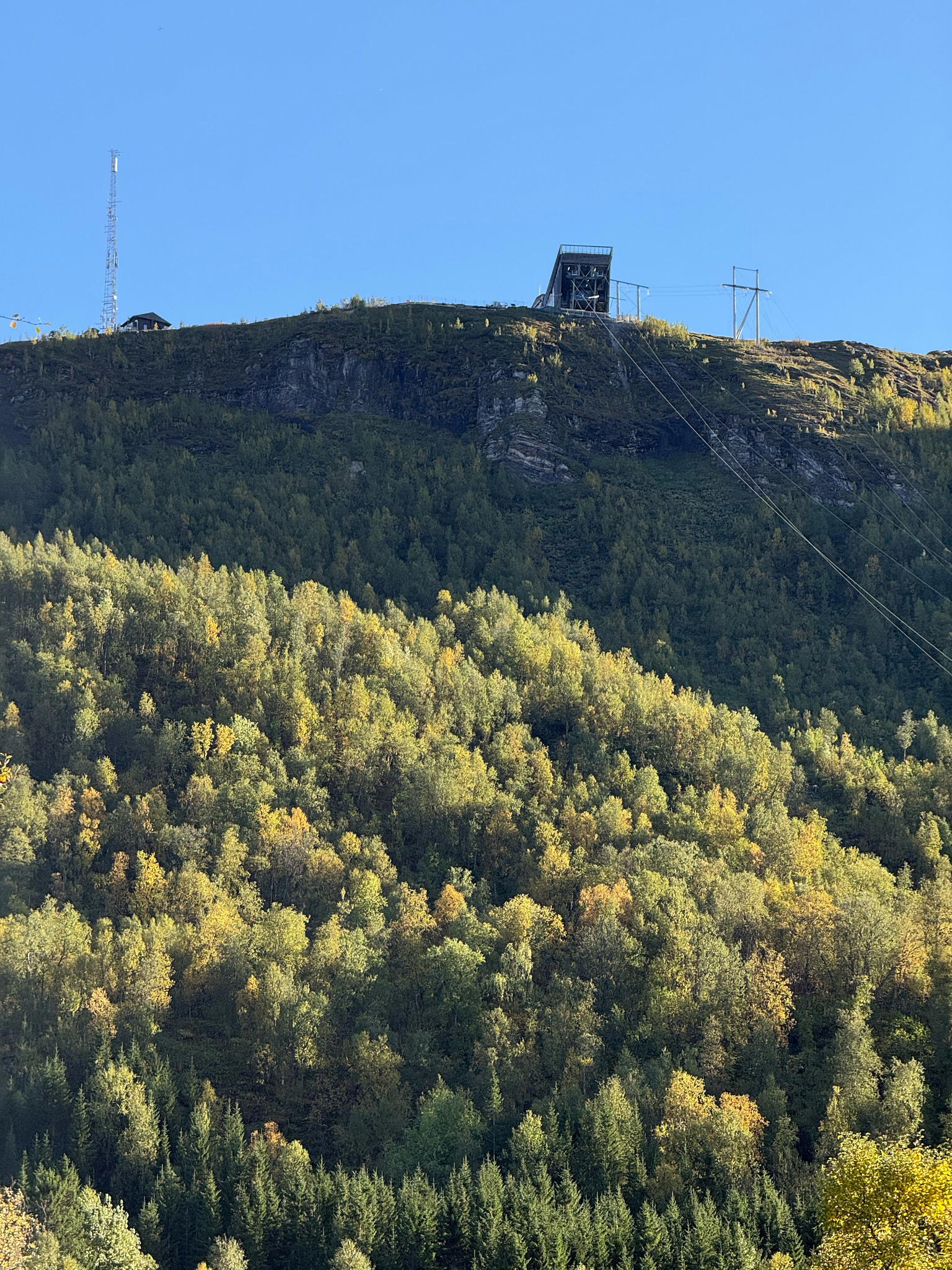 2025-09-18 14.35.45_Tromso_2048.jpg