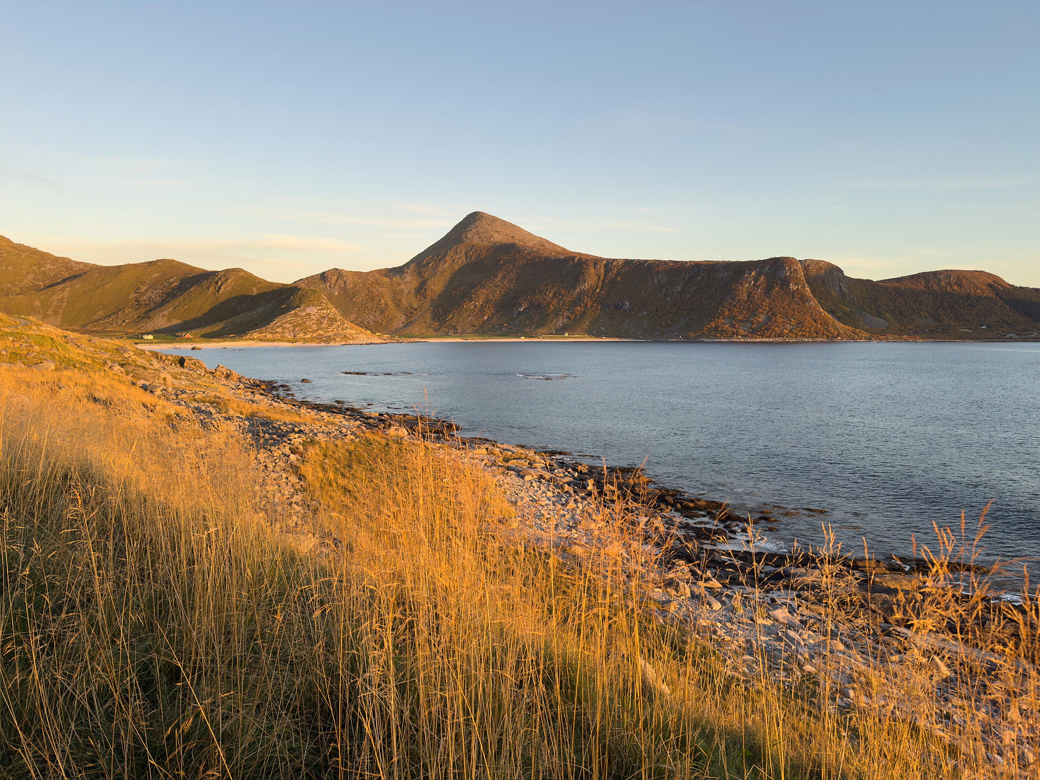 2025-10-01 18.03.52_Vik_2048.jpg