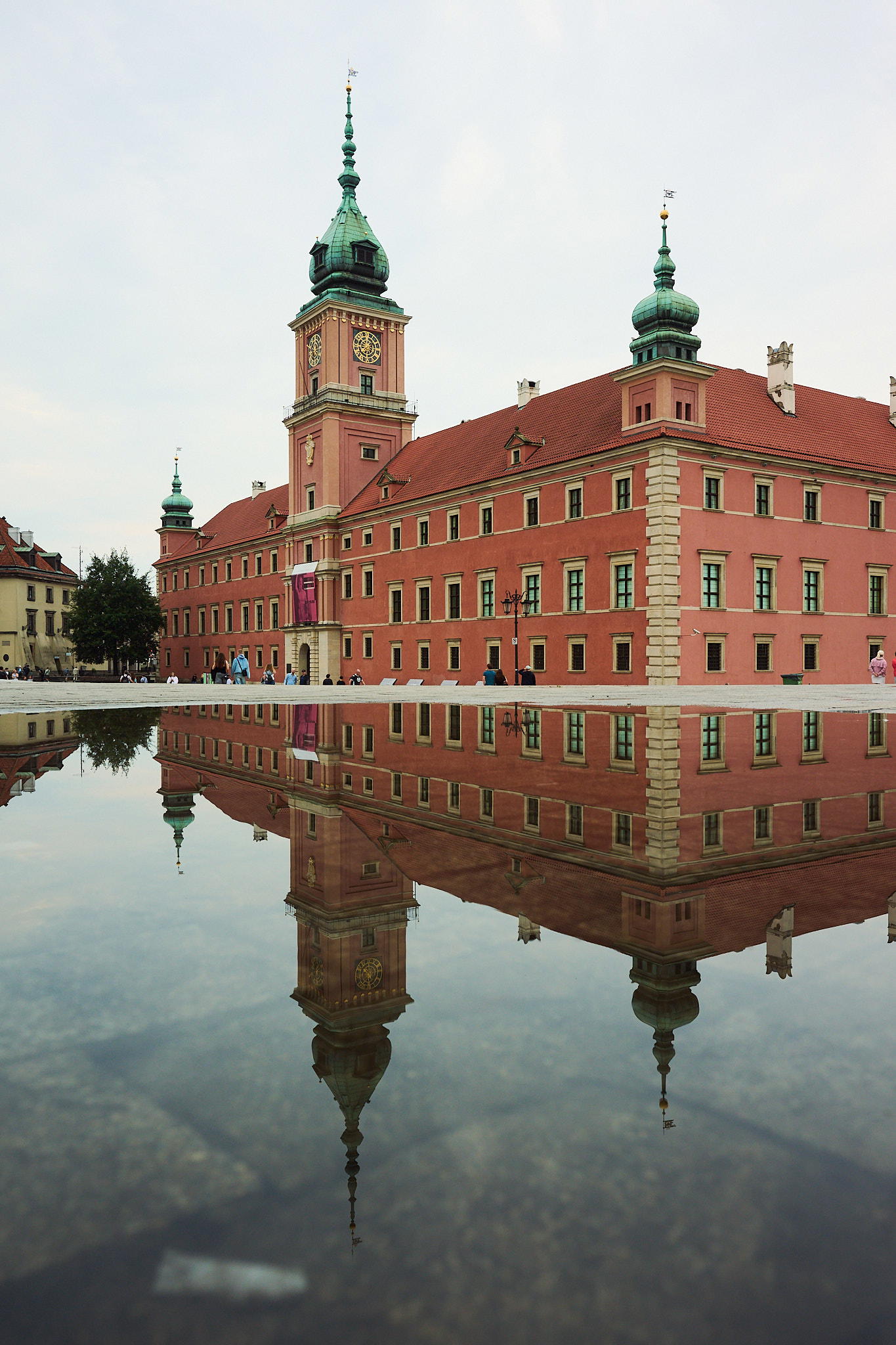 2025-07-08 19.53.45_Warszawa_2048.jpg