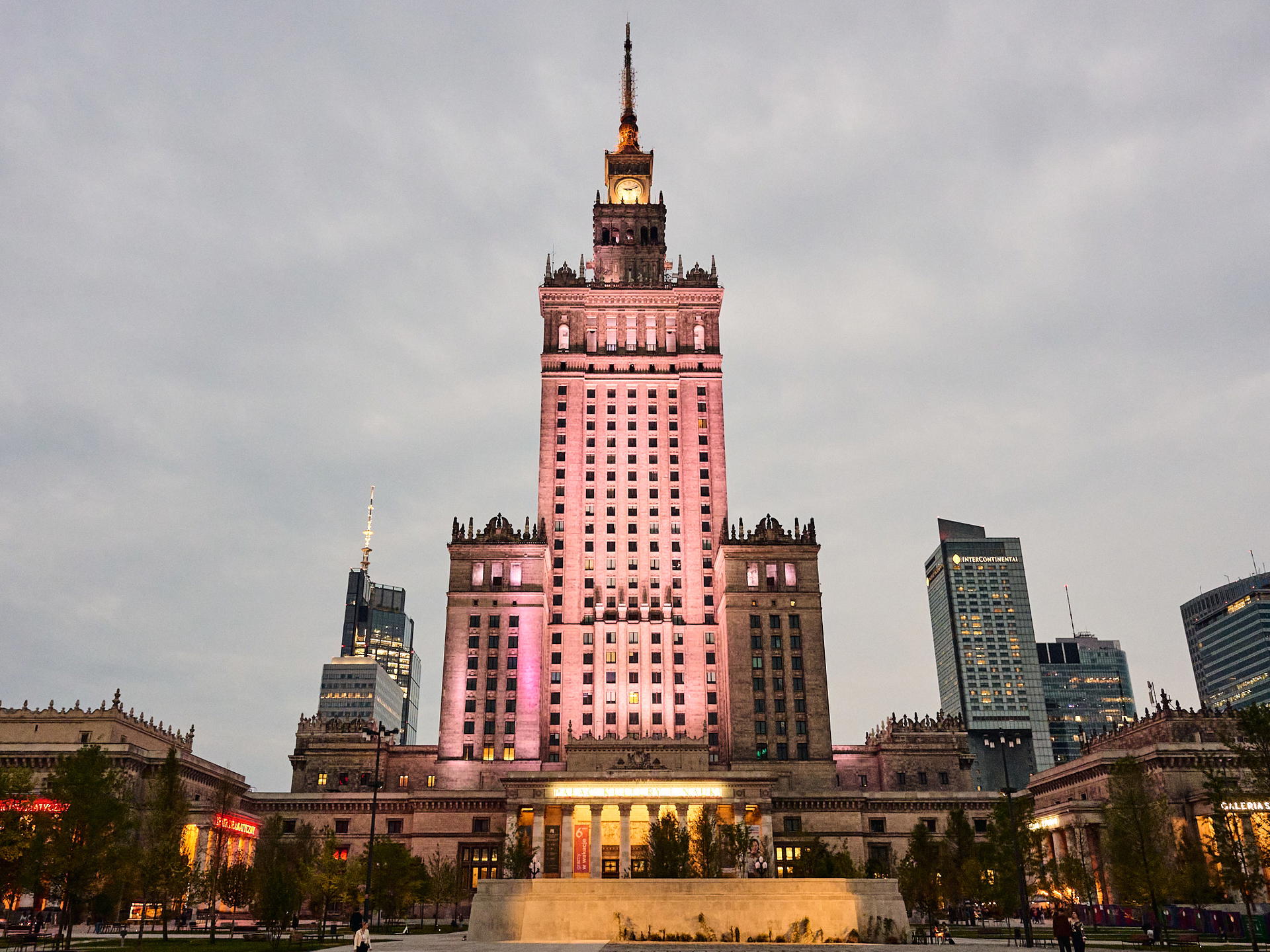 2025-07-08 21.14.07_Warszawa_2048.jpg