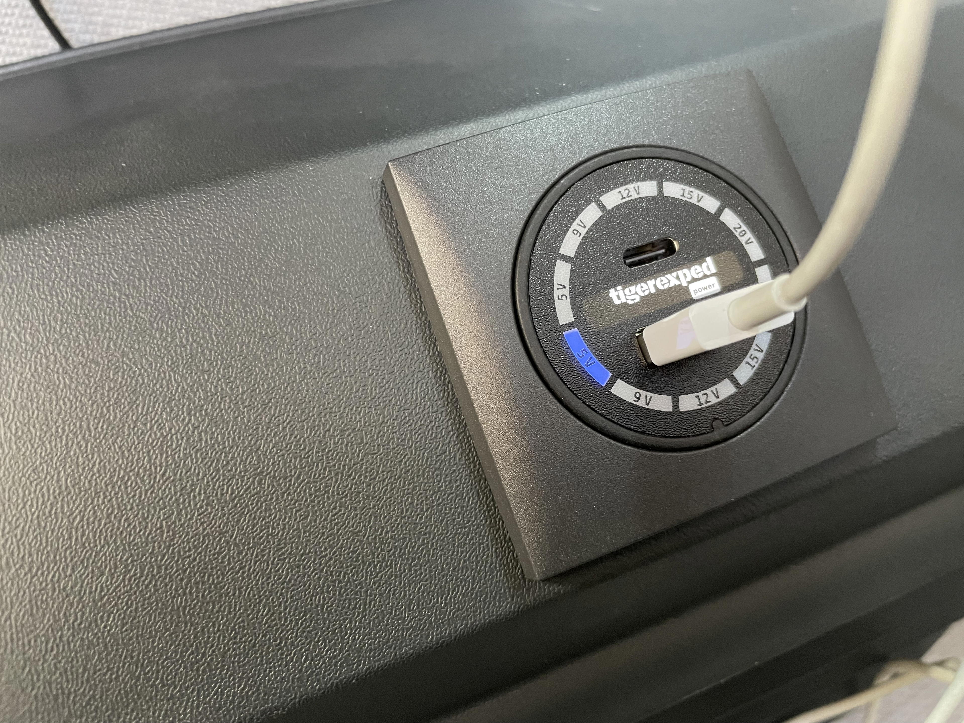 8 working outlet demo.jpeg